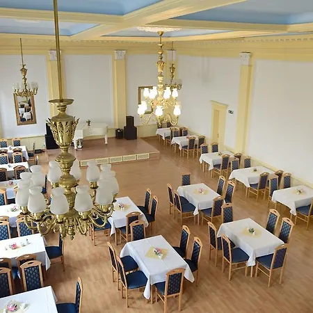 Hotel garni Goldene Henne-2
