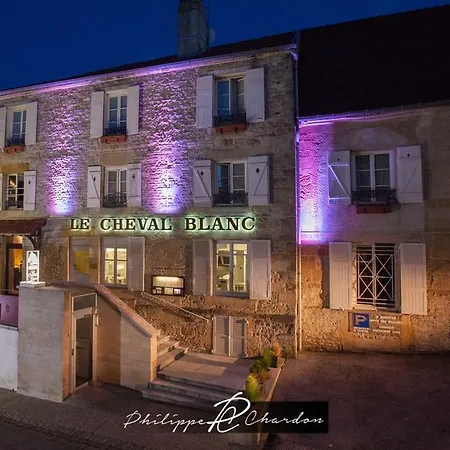 Logis Hôtel Le Cheval Blanc-2