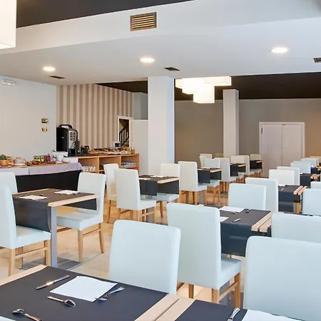 Hotel Can Pamplona-3