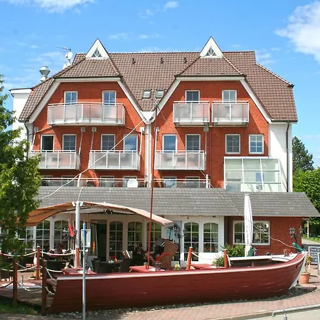 Hotel Boddenhus Garni-2