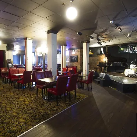 Budget Inn Patricia Hotel-3