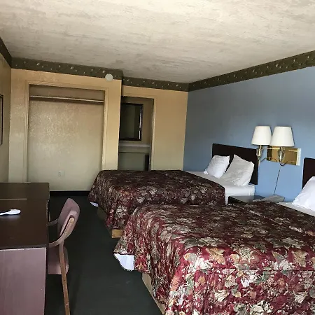 Deluxe Inn Kilgore-2