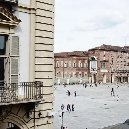 Piazza Castello Suite-2