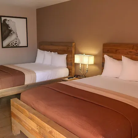 Thunderbird Boutique Hotel-2