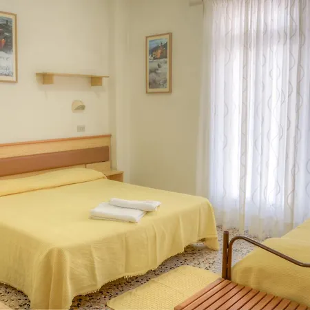 Hotel Villa Lina-2