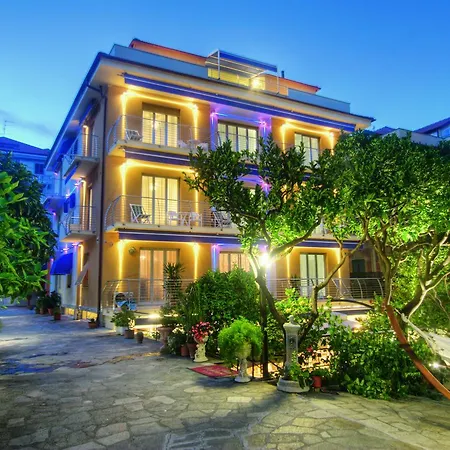 Hotel Villa Delibera-2