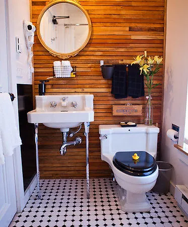 Made Inn Vermont An Urban-Chic Boutique Bed And Breakfast-3