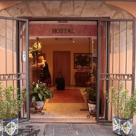 Hostal Antigua Morellana-3