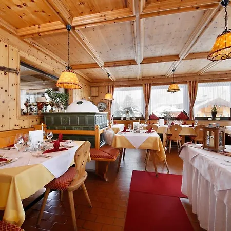 Hotel Alpenblick-3