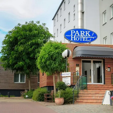 Parkhotel Neubrandenburg-3