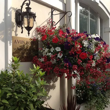 Avon Hotel-3