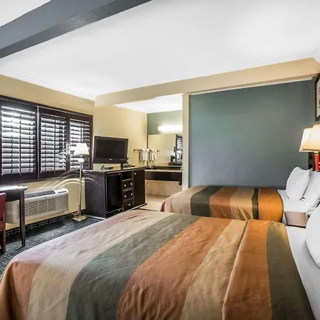 Rodeway Inn Hollywood-3