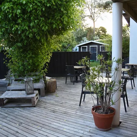 Le Pavillon Bleu-2