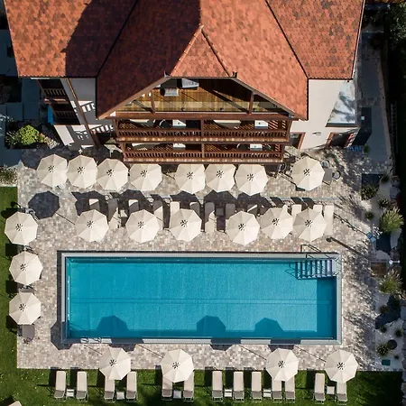 Hostellerie Des Châteaux&Spa-3