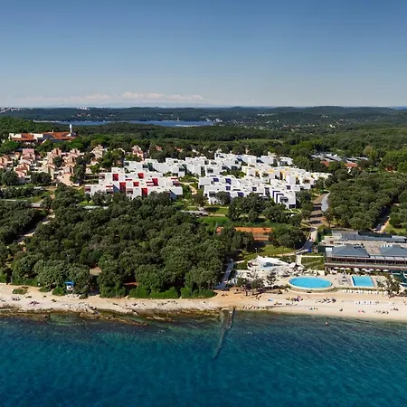 Maistra Select Amarin Resort-3