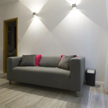 Julije Rooms-2