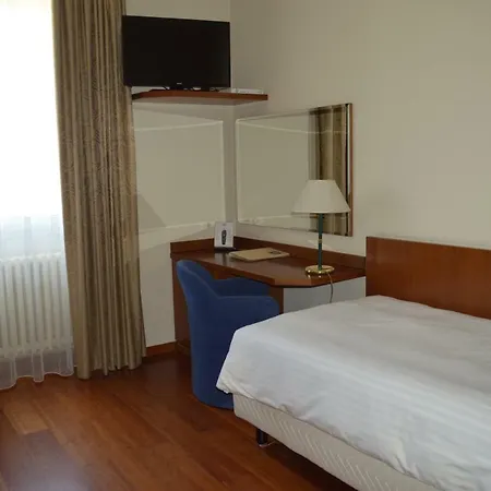 City Hotel-2