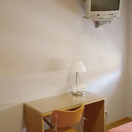 Hostal CC-3