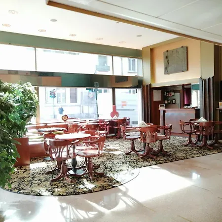 City Hotel-3