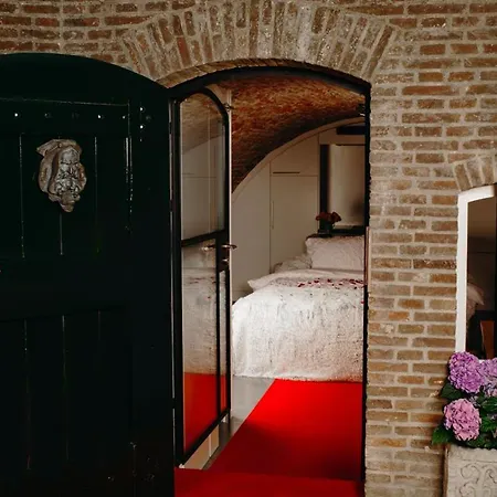 UKI-Hotel-3