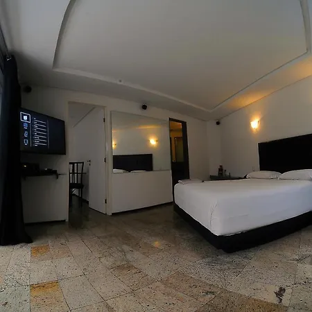 Nexos Motel Tamarineira (Adult Only)-2