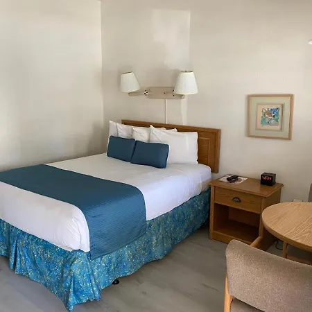 Beach Shell Inn-2