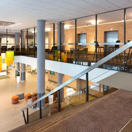 Holiday Inn Amsterdam-3