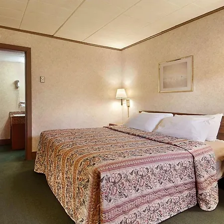 Aderi Hotel Lewisburg-3