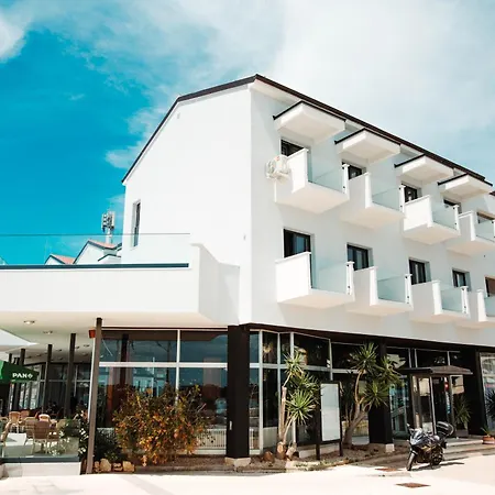 The Loza - Seaside Festival Hotel-3