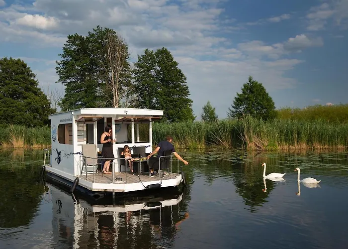 Havel Cruiser - Hausboot-Flöße mit Stil Brandenburg an der Havel