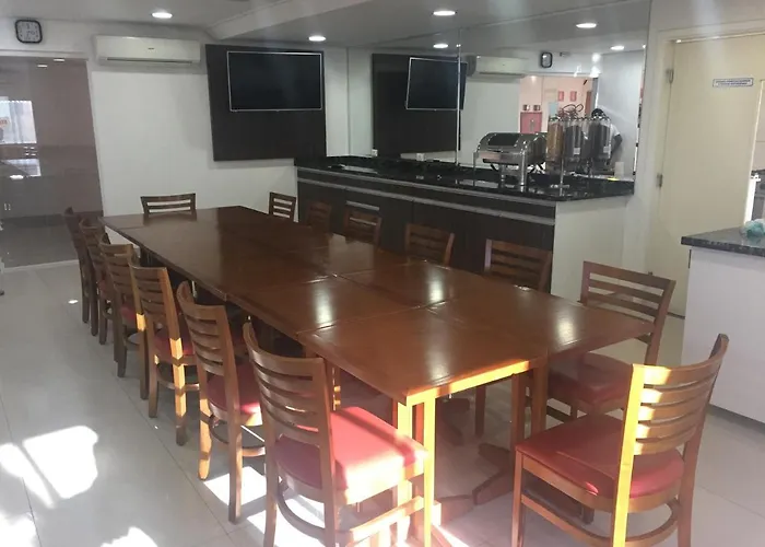 Hotéis centrais de Três Lagoas 