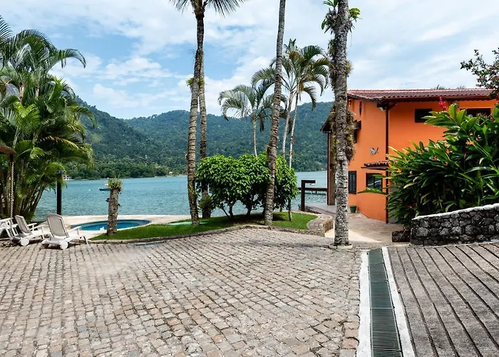 Hotéis centrais de Angra dos Reis 