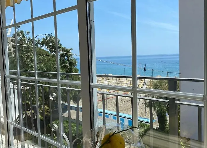 Residence Villa Ombrosa Spotorno