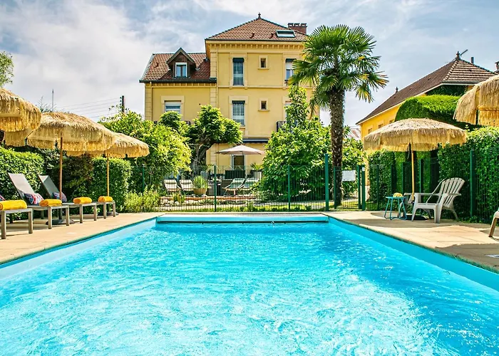 Hotel Des Dauphins Bourgoin-Jallieu