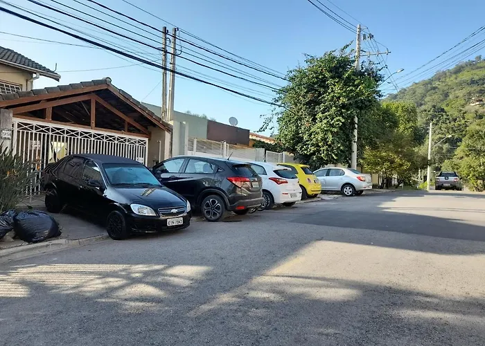 Hospedagem Maria Joana