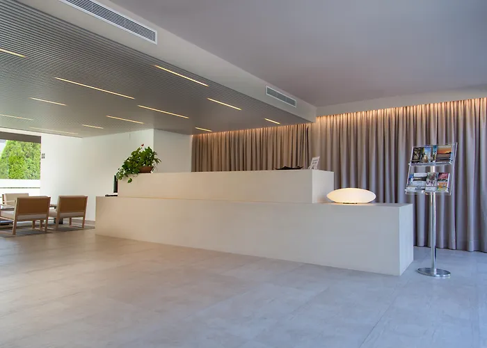 Atenea Park Suites & Apartments Vilanova i la Geltrú