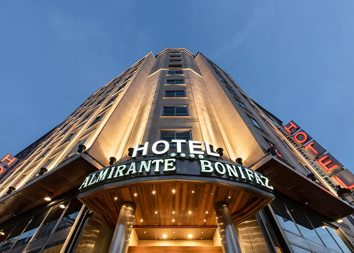 Hotel Crisol Almirante Bonifaz à Burgo