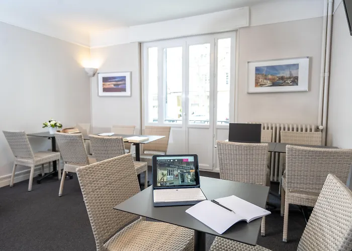 Logis Hotel Du Chateau