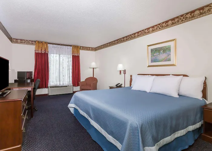 Jesup Inn & Suites