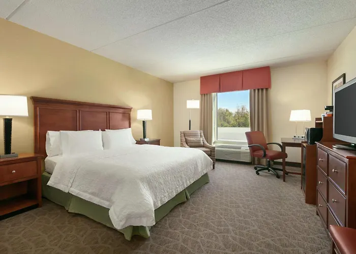 Hampton Inn & Suites Charles Town