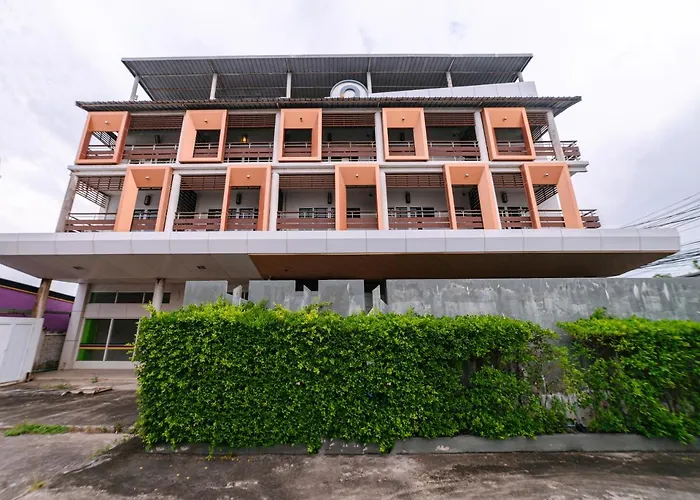 Ratana Hotel Sakdidet, Phuket Town