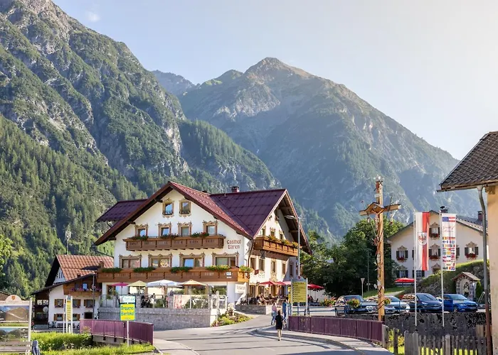 Gasthof Baeren Holzgau