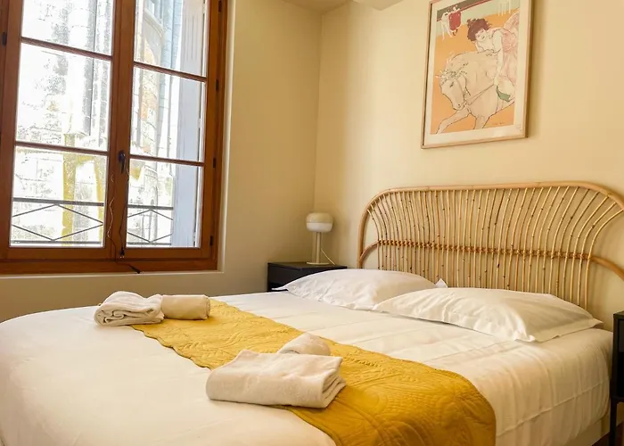 Bed and Breakfast La Collégiale à Saint-Aignan 