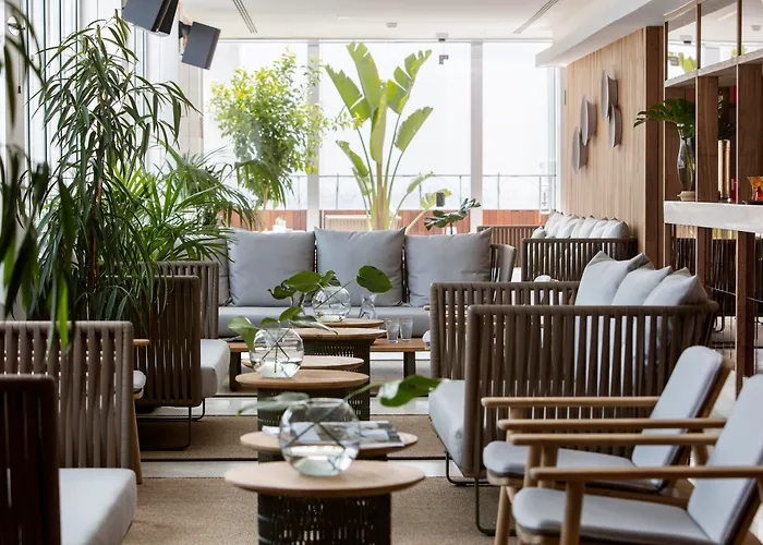 Hotel Me Madrid Reina Victoria By Melia