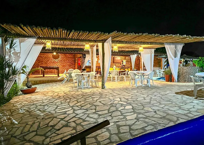 Hotéis centrais de Jacumã 