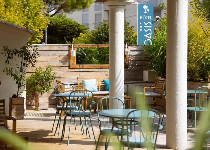 L'Oasis Hotel