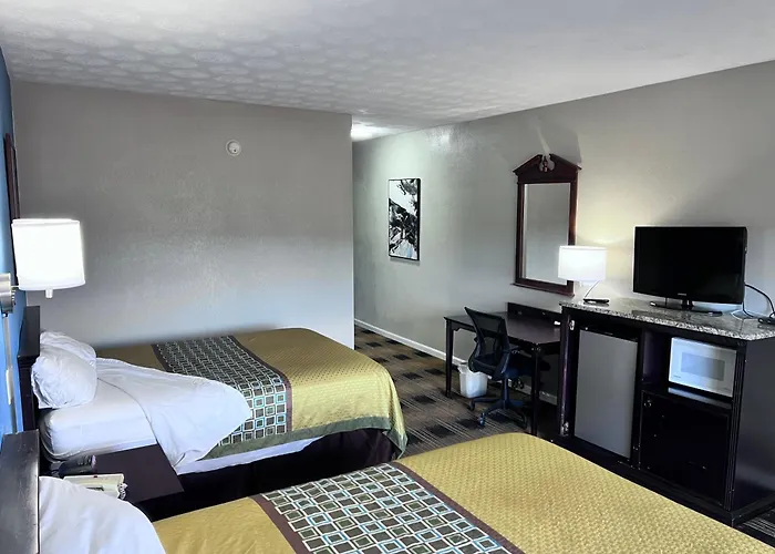 Knights Inn Dillard