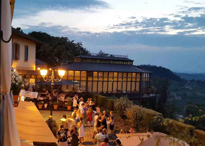 Hotel Villa Beccaris Monforte dʼAlba
