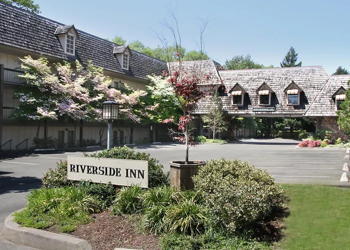 Riverside Inn