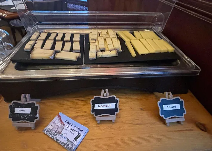 Hôtel Terminus - Pizzeria Pizz'a gogo - salle de sport - face à la gare Lons-le-Saunier